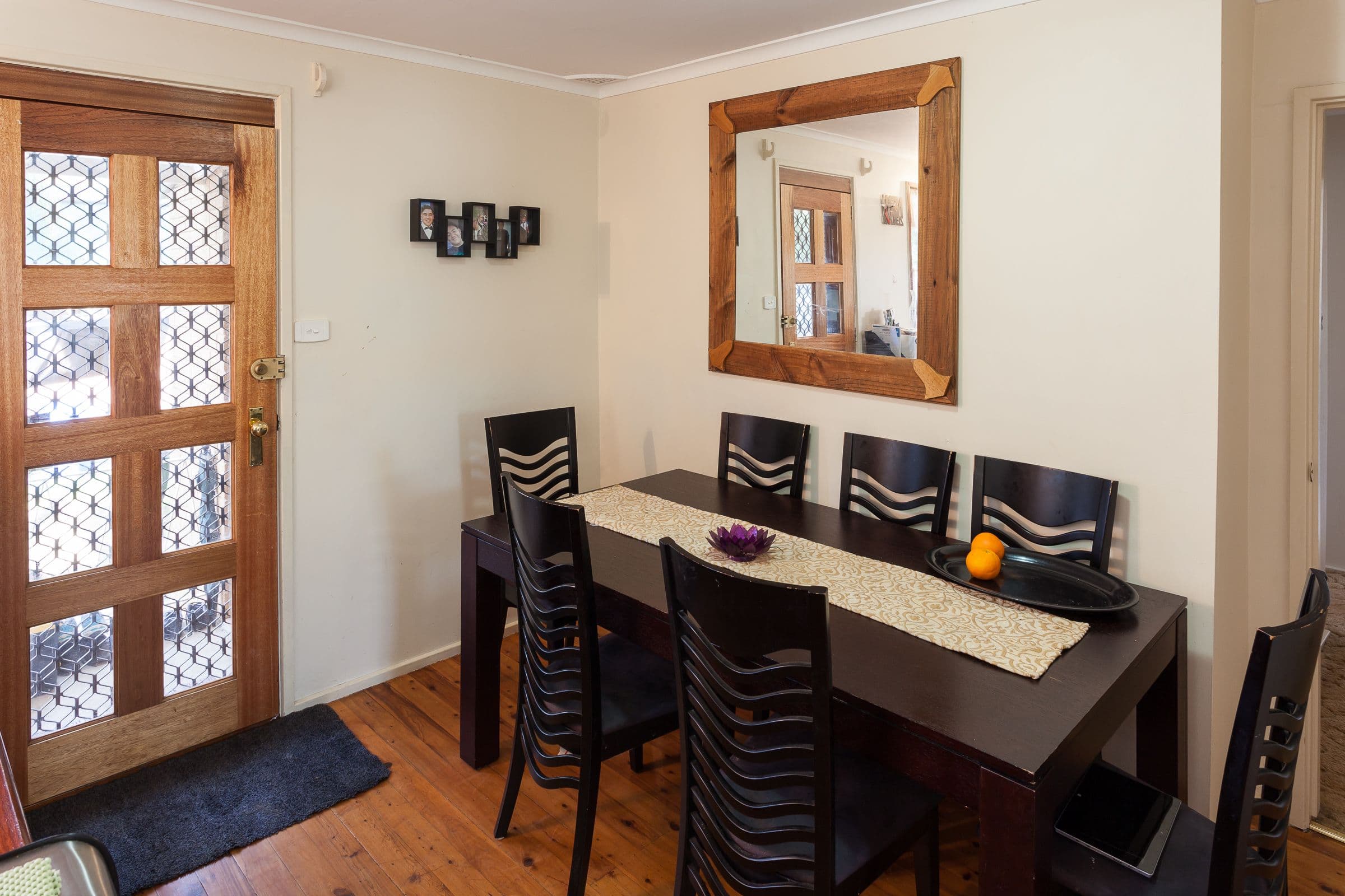 8 Fifth Avenue, Macquarie Fields - Thumbnail 4