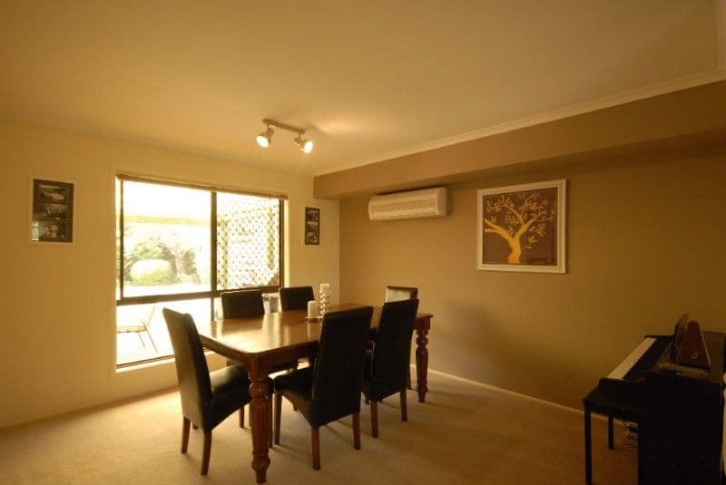 19 Jull Drive, CENTENARY HEIGHTS QLD 4350, Centenary Heights - Thumbnail 3