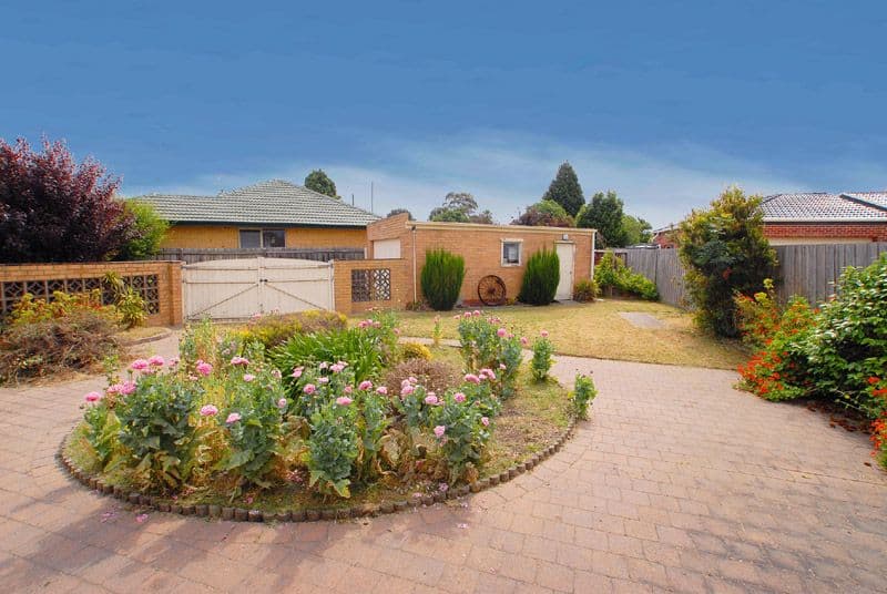 9 Larry Court, NOBLE PARK VIC 3174, Noble Park - Thumbnail 5