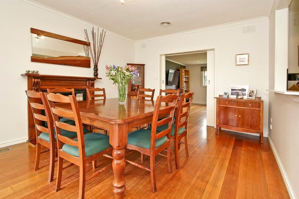 7 Cinerea Avenue, FERNTREE GULLY VIC 3156, Ferntree Gully - Thumbnail 2