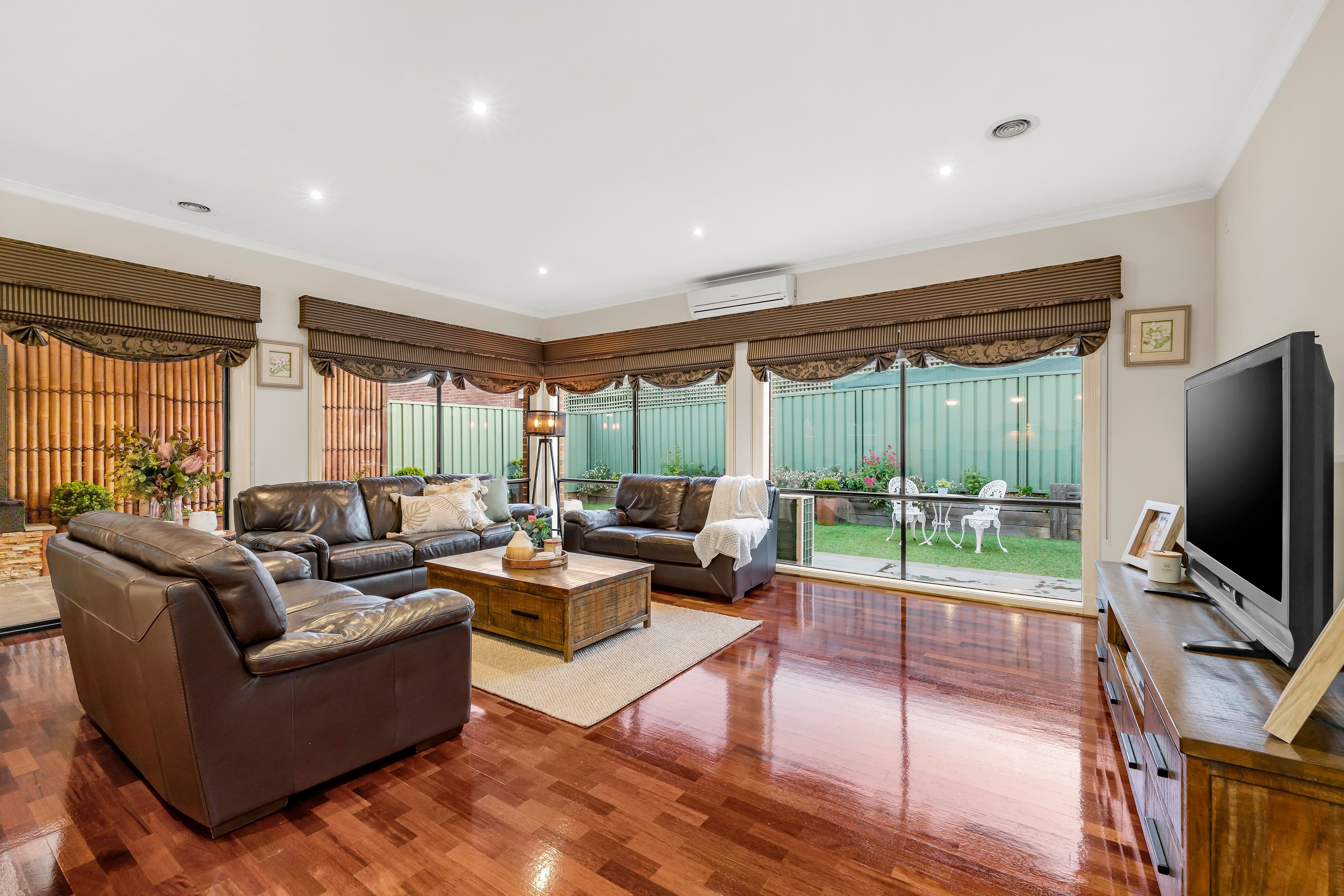 9 Australis Drive, Mill Park VIC 3082, Mill Park - Thumbnail 7