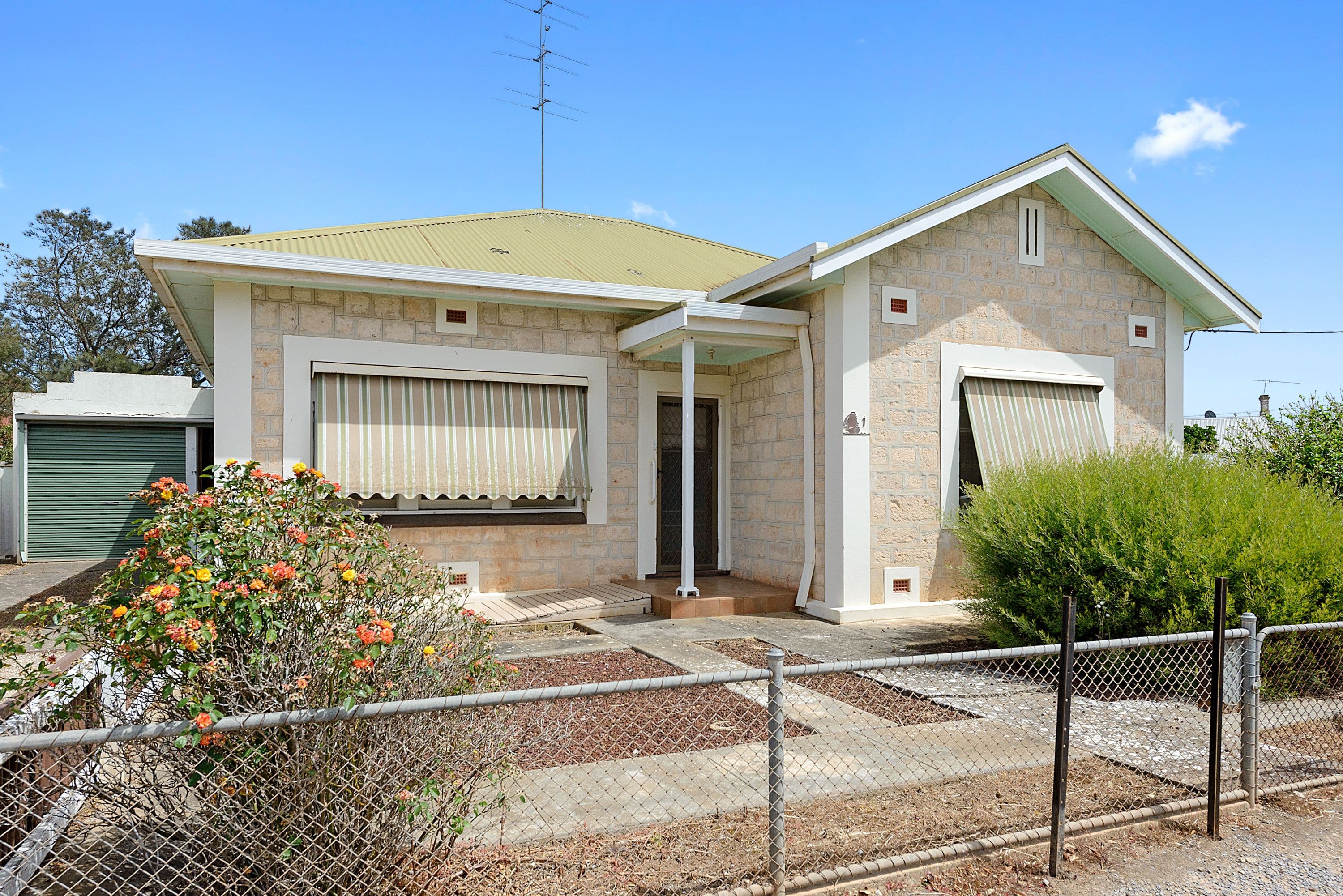 1 Young Street, Yorketown SA 5576, Yorketown - Image 1
