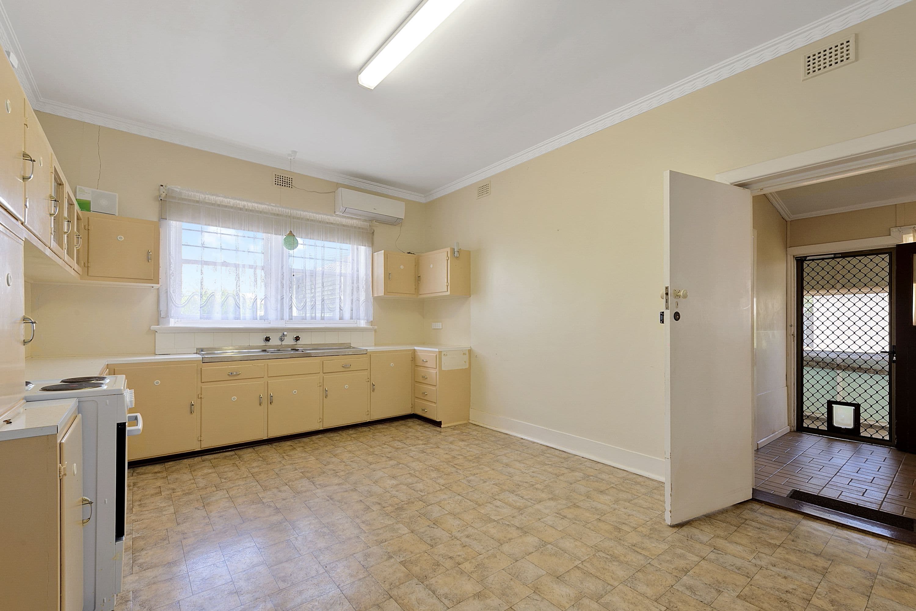 1 Young Street, Yorketown SA 5576, Yorketown - Thumbnail 4