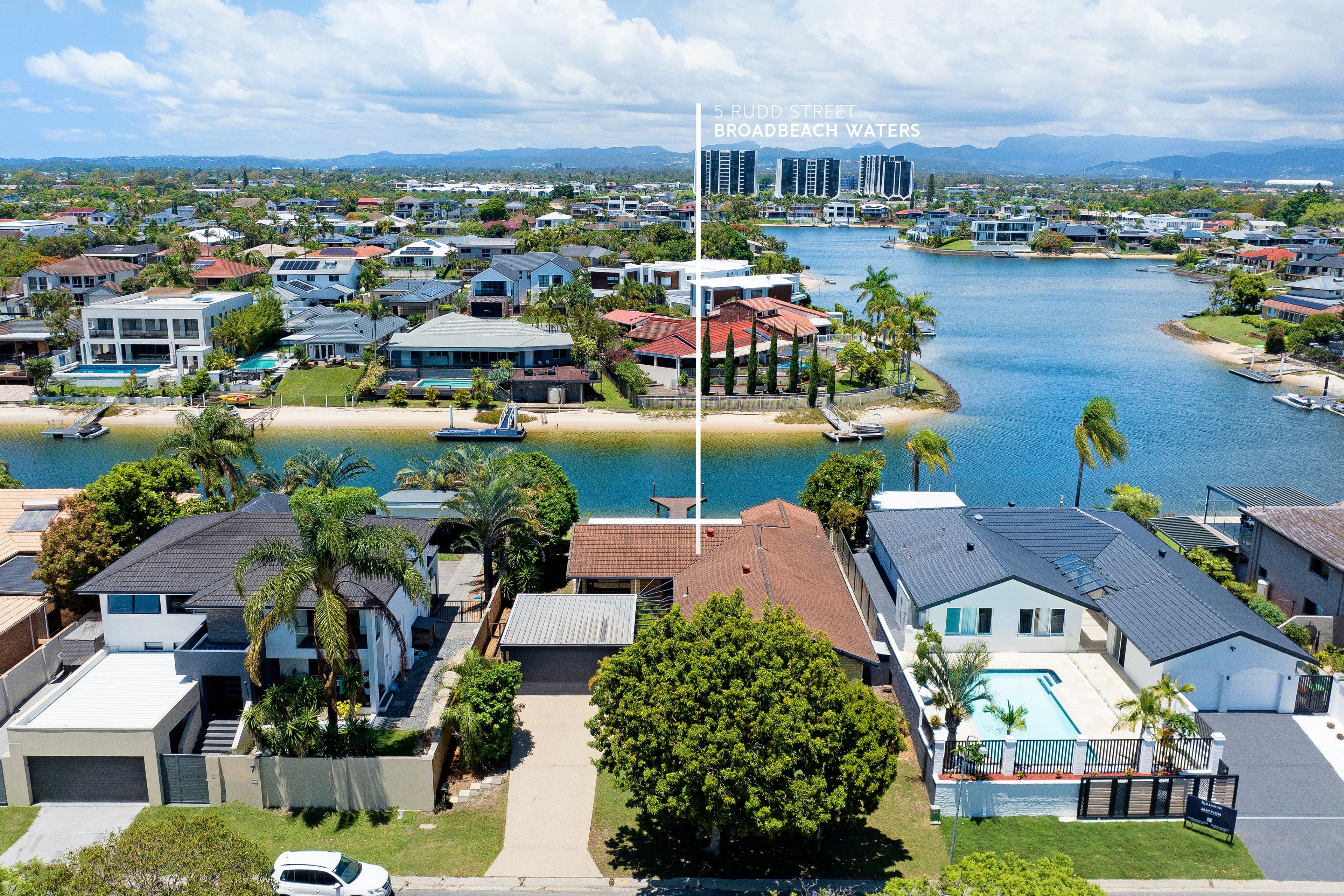 5 Rudd Street, Broadbeach Waters QLD 4218, Broadbeach Waters - Image 1