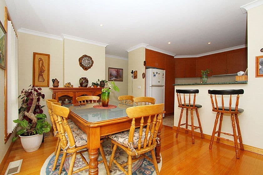 7 Clement Court, MILL PARK VIC 3082, Mill Park - Thumbnail 3