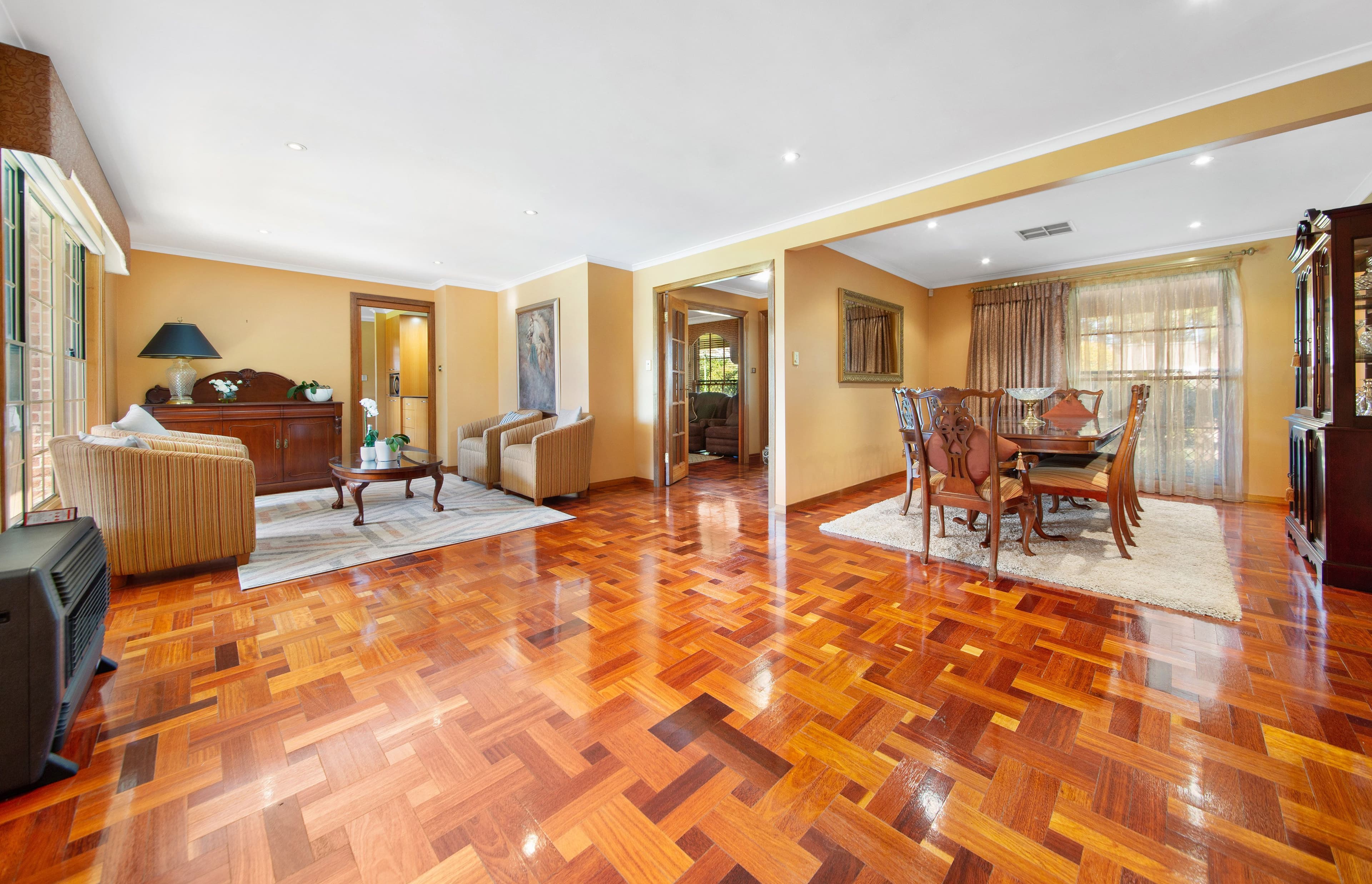 12 Moon Point Road, Illawong - Thumbnail 3