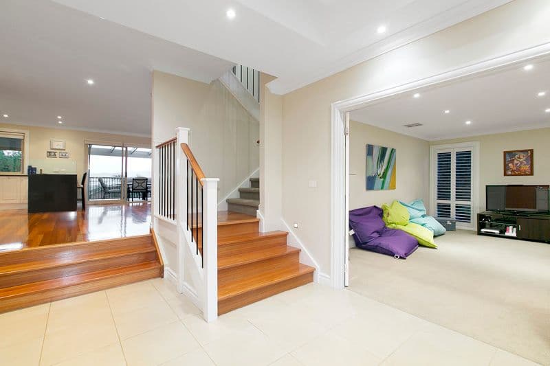 61 Craig Hill Drive, WHEELERS HILL VIC 3150, Wheelers Hill - Thumbnail 2