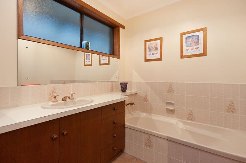 17 Whites Road, WARRNAMBOOL VIC 3280, Warrnambool - Thumbnail 6