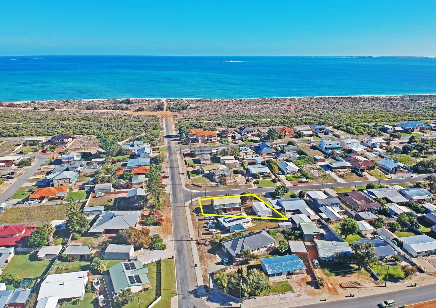 2 Passmore Close, Jurien Bay WA 6516, Jurien Bay - Thumbnail 2
