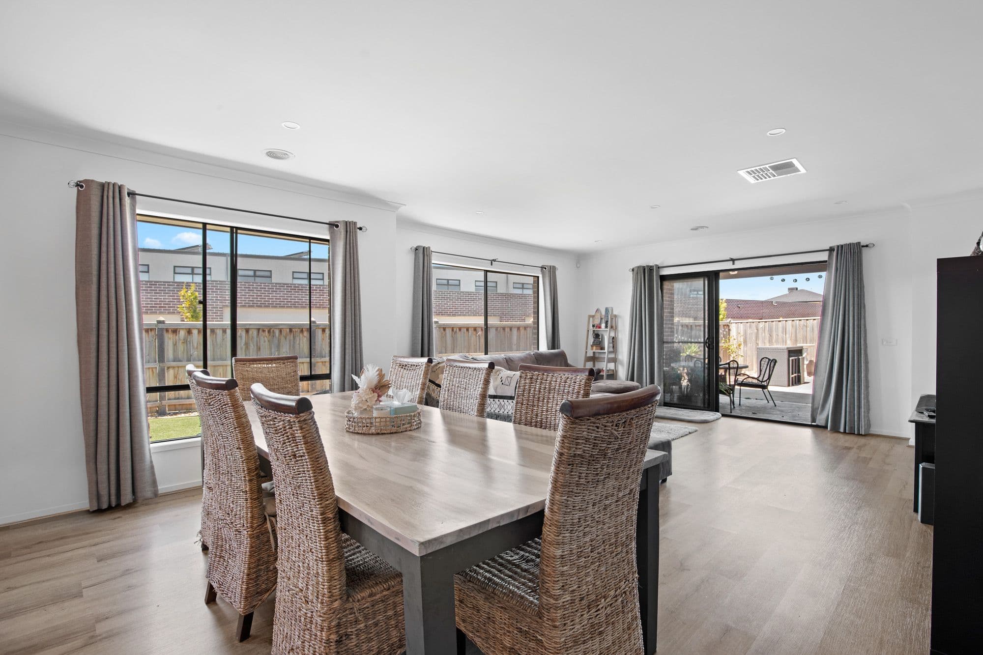 3 Razorbill Terrace, Werribee VIC 3030, Werribee - Thumbnail 7
