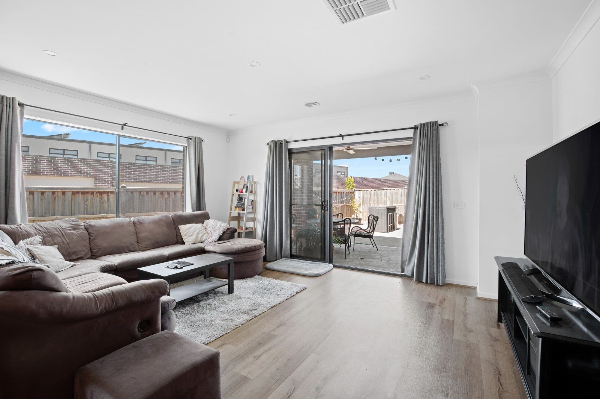 3 Razorbill Terrace, Werribee VIC 3030, Werribee - Thumbnail 8