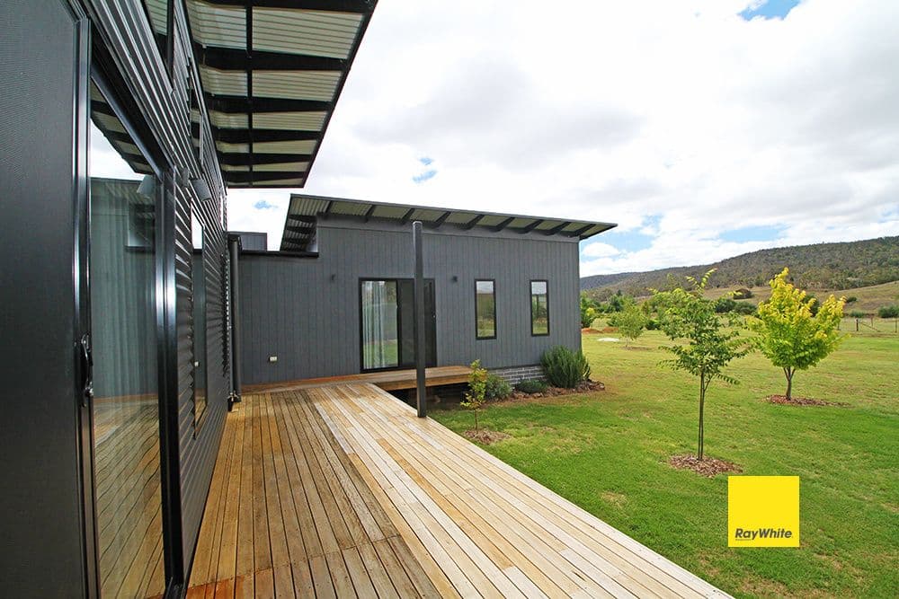 13 Eddie Place, Cooma NSW 2630, Cooma - Thumbnail 2