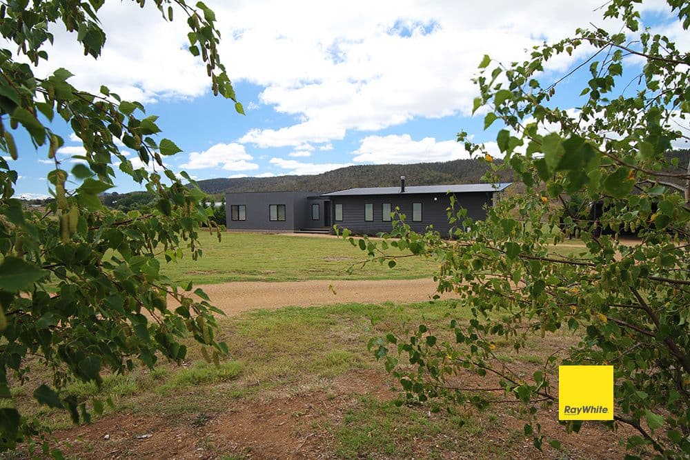 13 Eddie Place, Cooma NSW 2630, Cooma - Thumbnail 3
