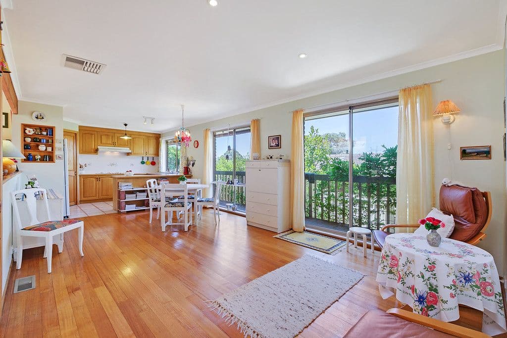 23 Halsbury Court, SAINT HELENA VIC 3088, St Helena - Thumbnail 2