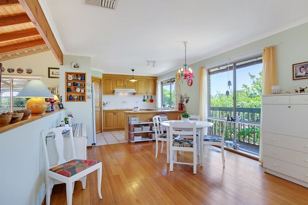 23 Halsbury Court, SAINT HELENA VIC 3088, St Helena - Thumbnail 3