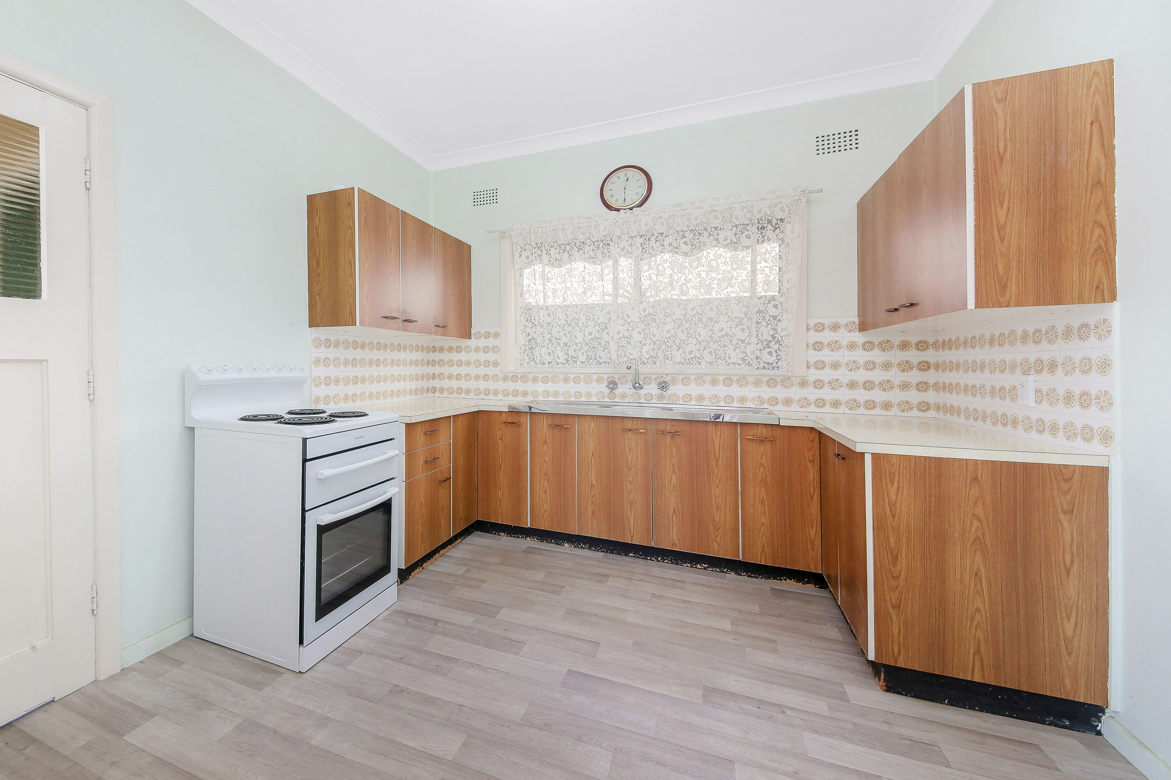 6 Morotai Road, Revesby Heights NSW 2212, Revesby Heights - Thumbnail 4
