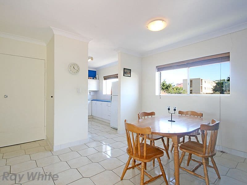 37 Rode Road, WAVELL HEIGHTS QLD 4012, Wavell Heights - Thumbnail 5