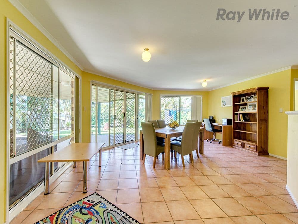 196 Mount Warren Boulevard, Mount Warren Park QLD 4207, Mount Warren Park - Thumbnail 5