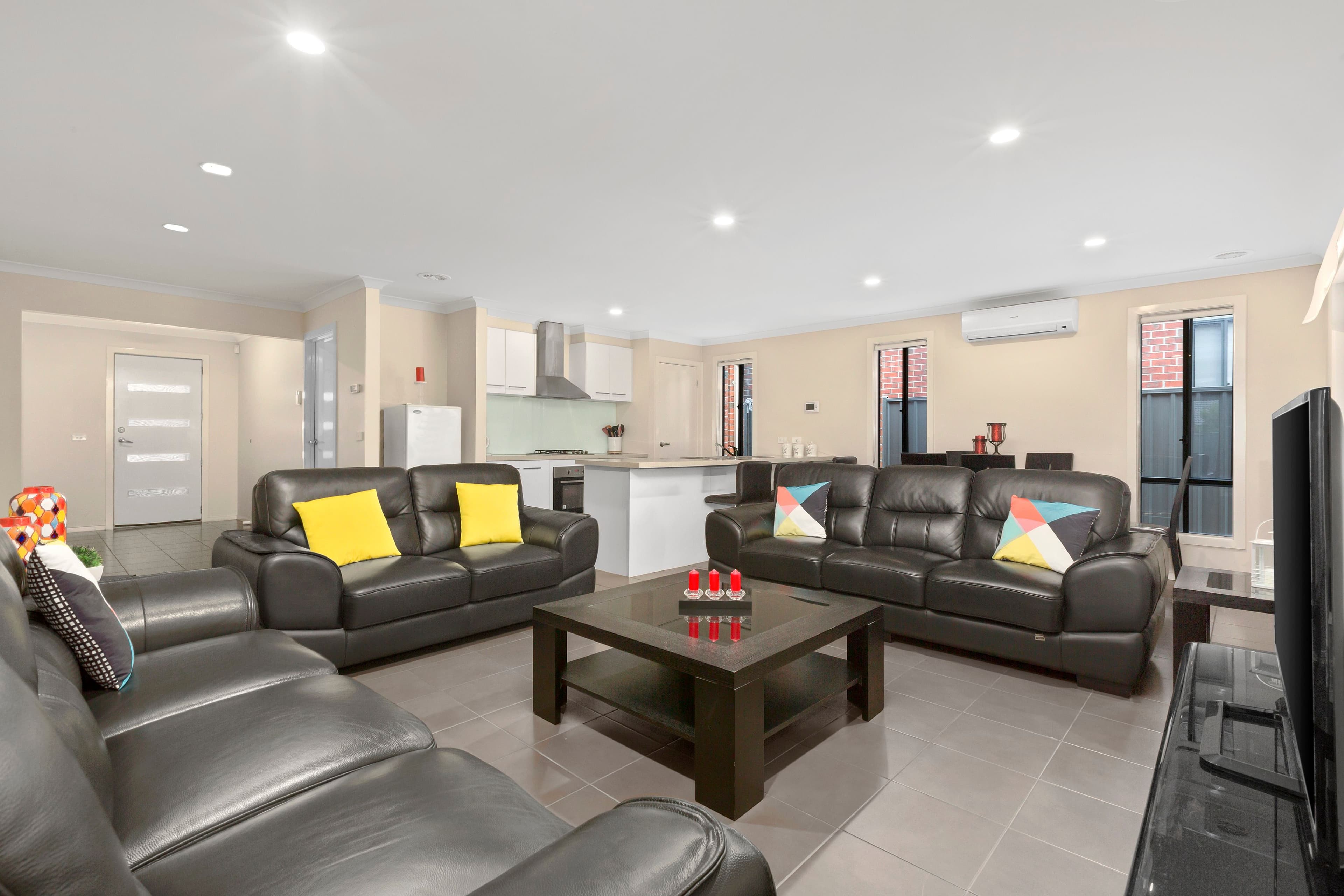 44 Pearl Drive, Craigieburn VIC 3064, Craigieburn - Thumbnail 2