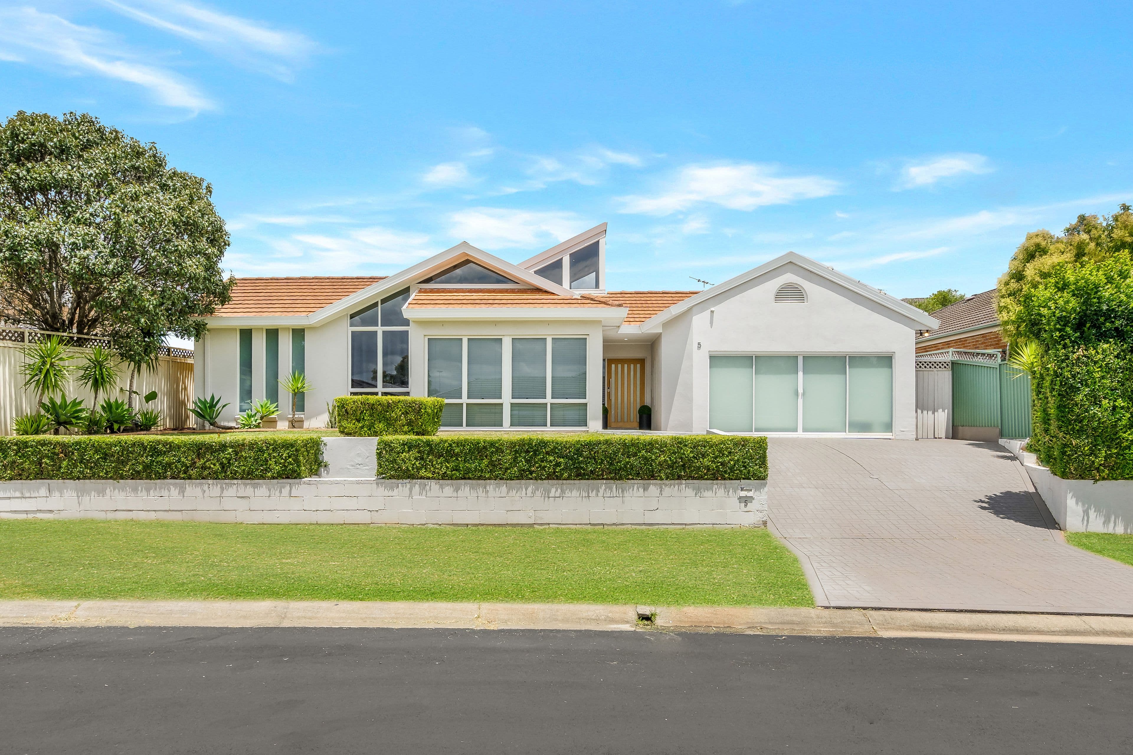 5 Watts Place, West Hoxton NSW 2171, West Hoxton - Image 1