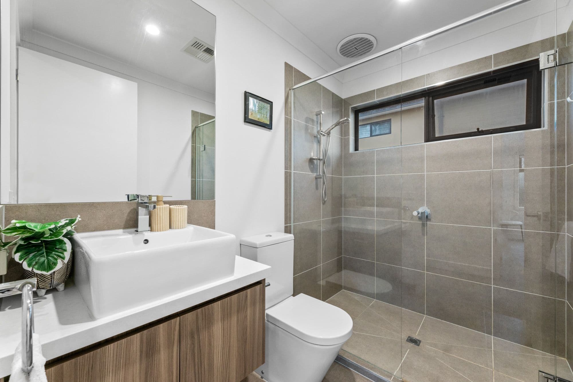 24 Avon Avenue, Mitcham VIC 3132, Mitcham - Thumbnail 8