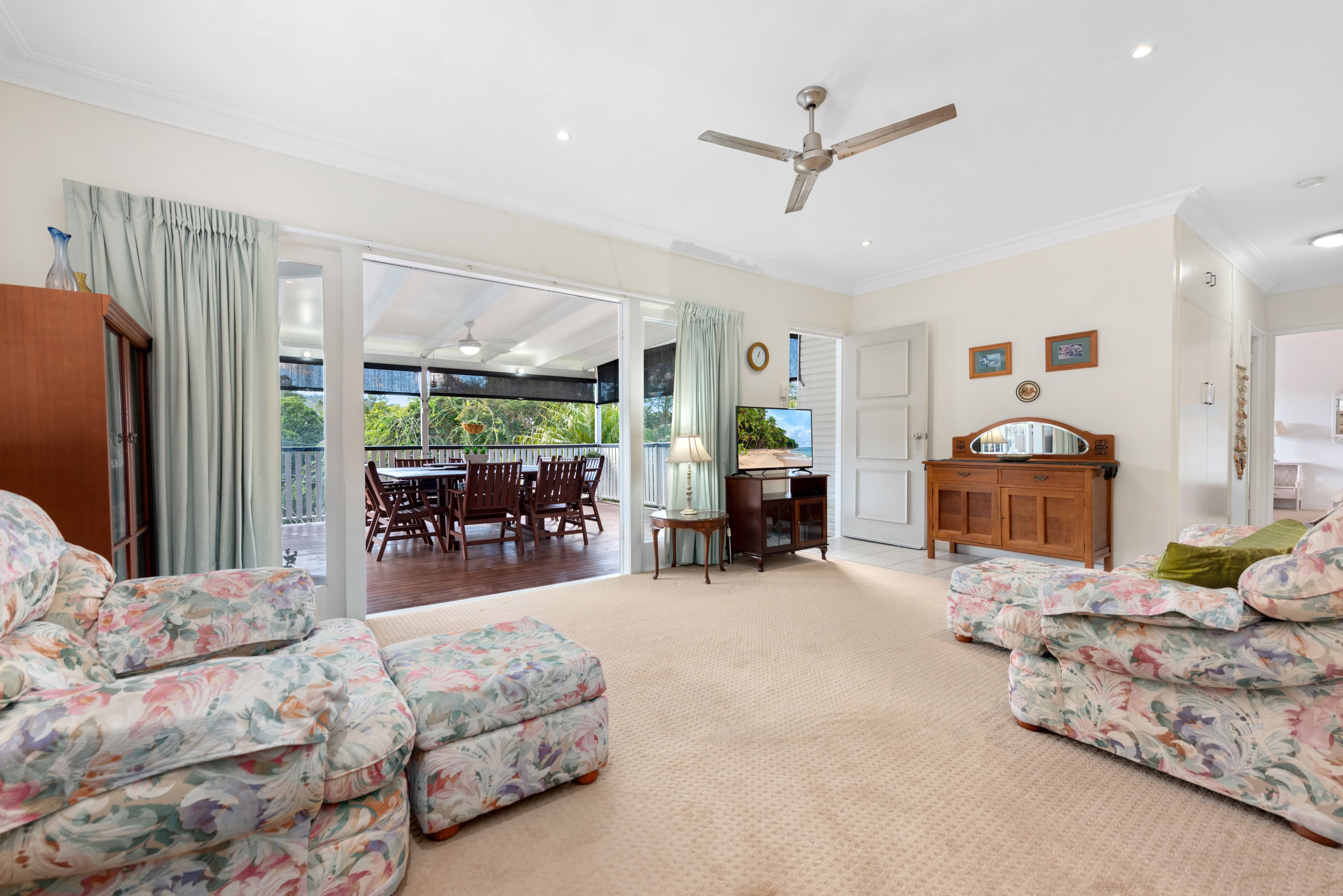 127 Riaweena Street, The Gap QLD 4061, The Gap - Thumbnail 4