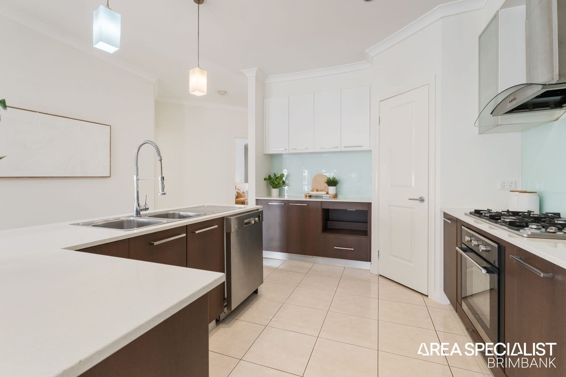 17 Chesterfield Road, Cairnlea, VIC 3023, Cairnlea - Thumbnail 3