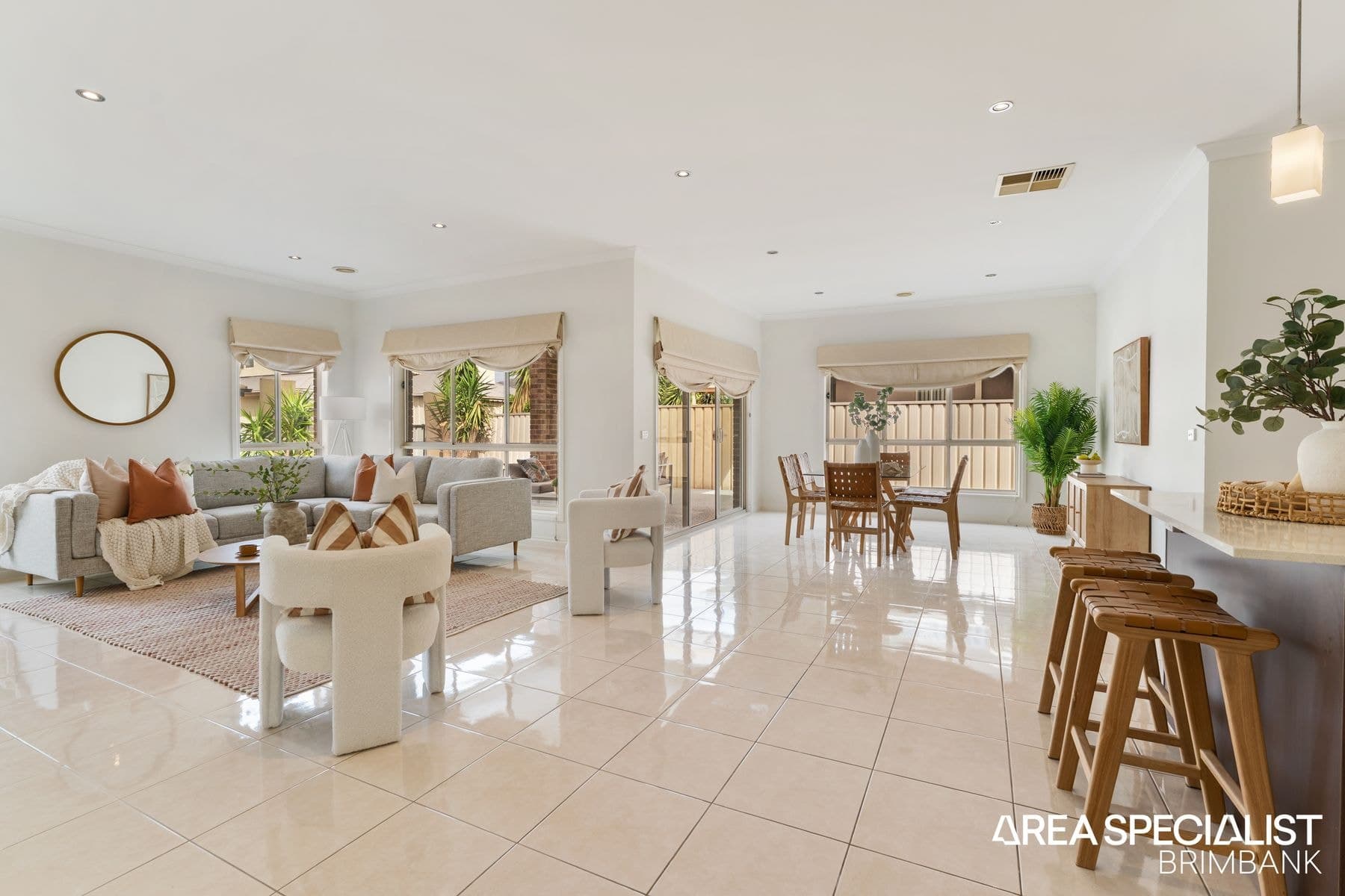 17 Chesterfield Road, Cairnlea, VIC 3023, Cairnlea - Thumbnail 5