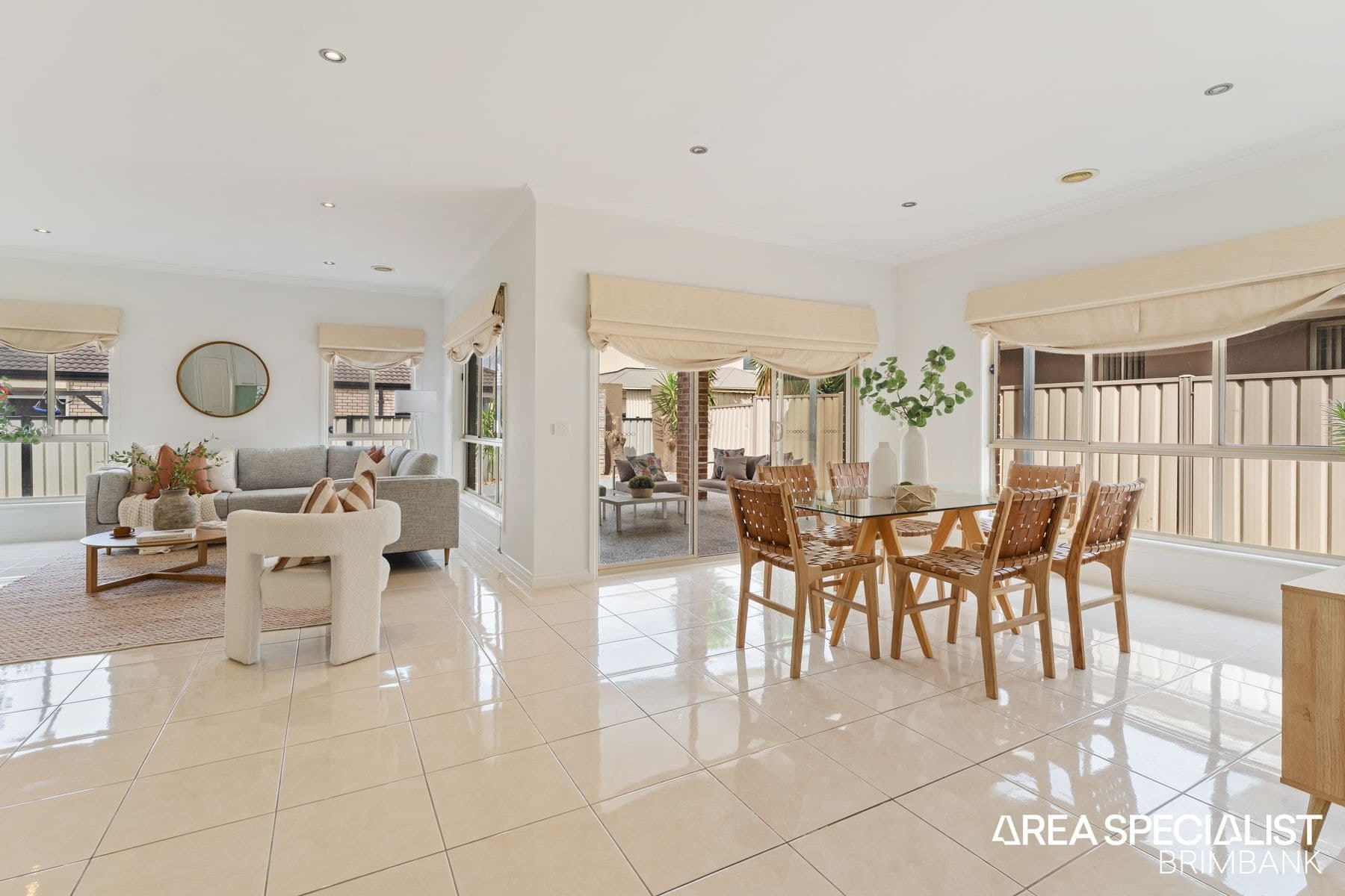17 Chesterfield Road, Cairnlea, VIC 3023, Cairnlea - Thumbnail 7