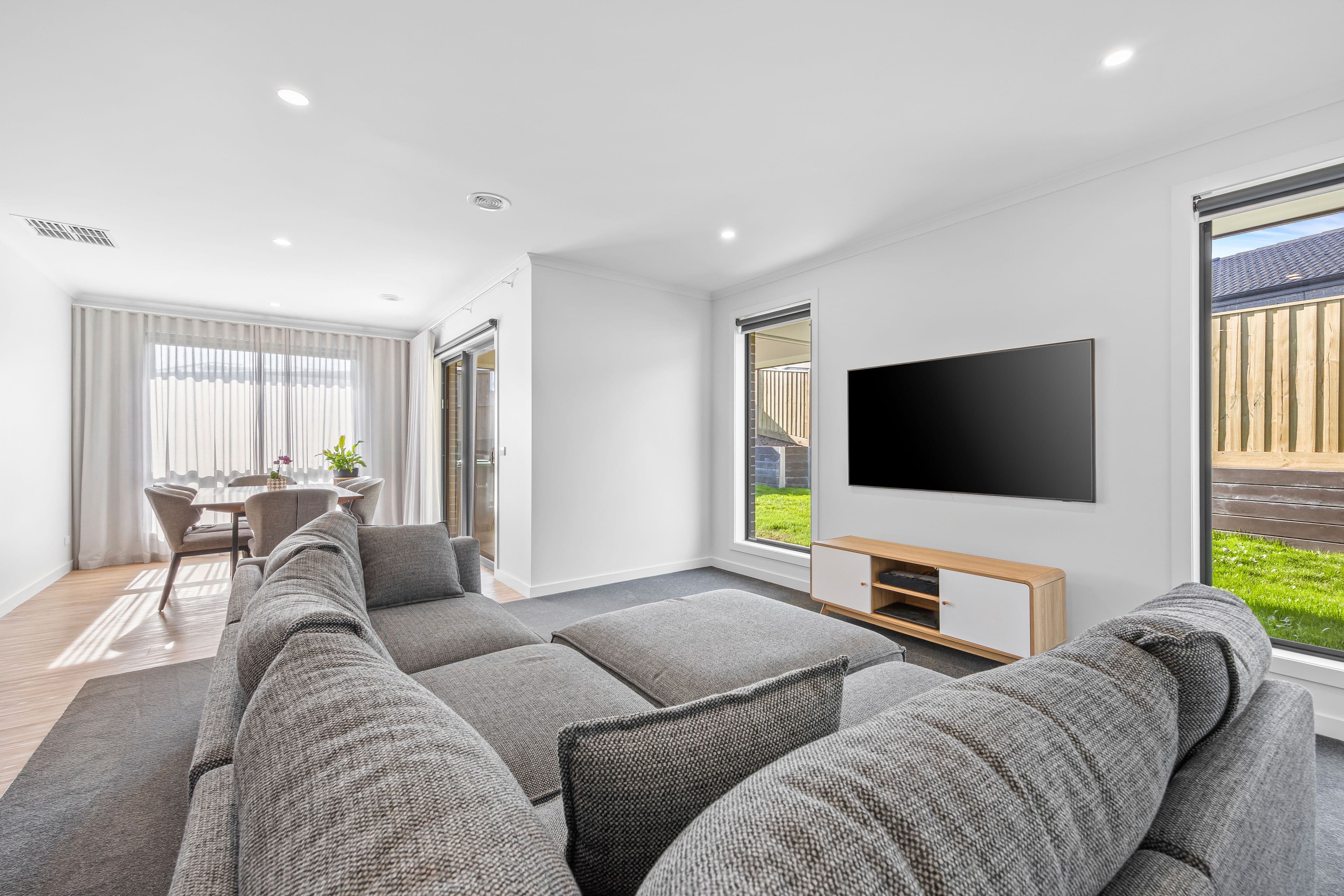 10 Brownlee Boulevard, WINTER VALLEY VIC 3358, Winter Valley - Thumbnail 5