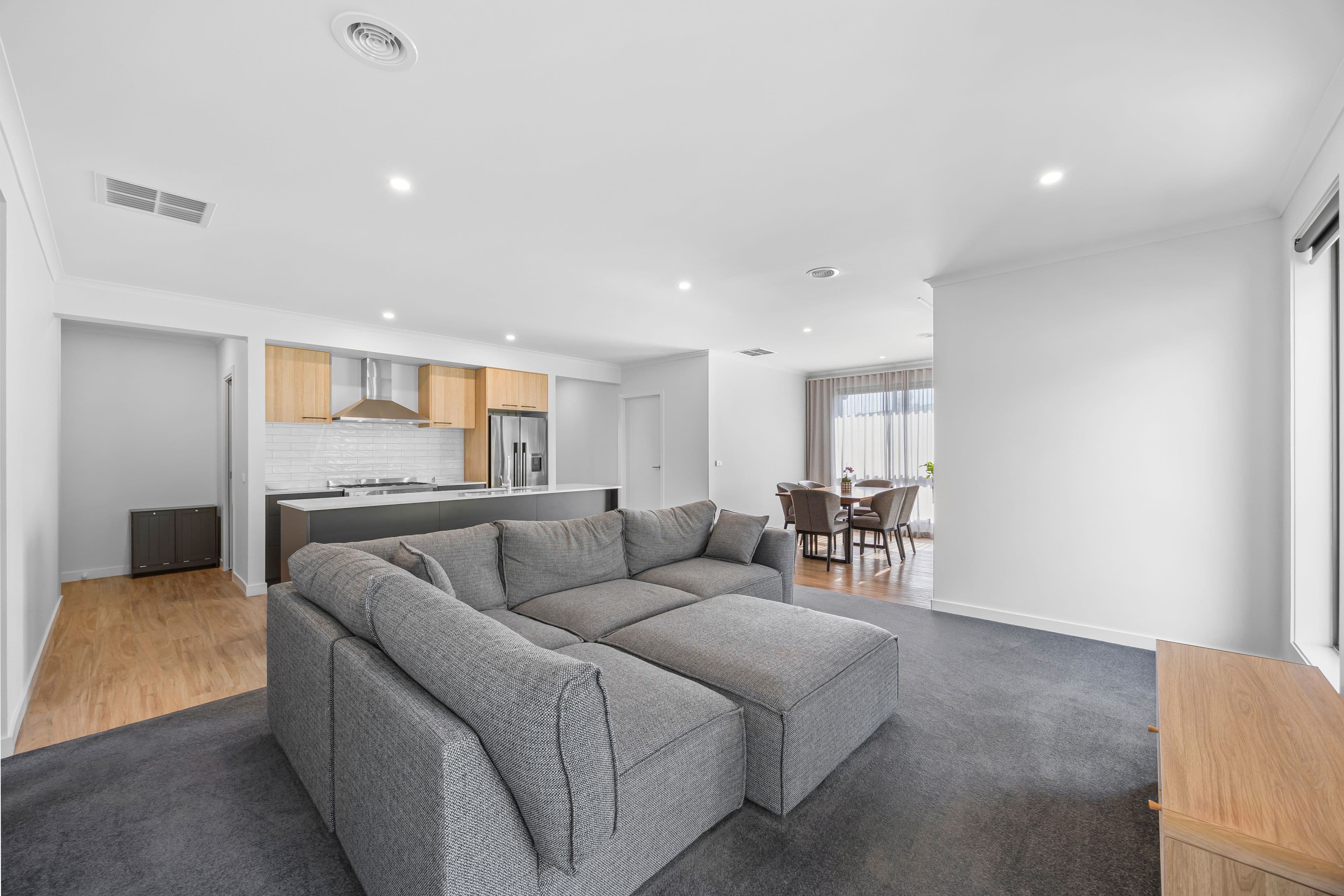 10 Brownlee Boulevard, WINTER VALLEY VIC 3358, Winter Valley - Thumbnail 8
