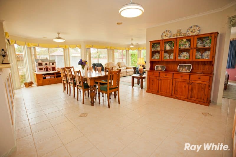 4 Jacobs Court, PAKENHAM VIC 3810, Pakenham - Thumbnail 3