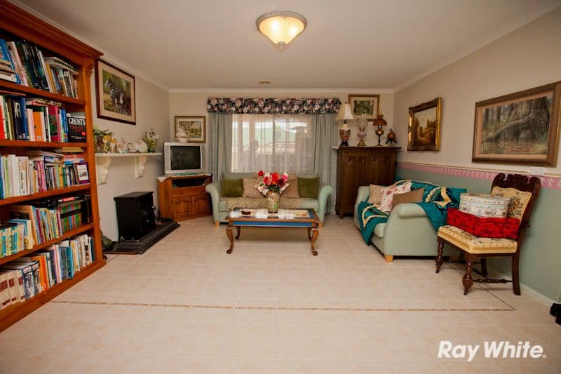 4 Jacobs Court, PAKENHAM VIC 3810, Pakenham - Thumbnail 6