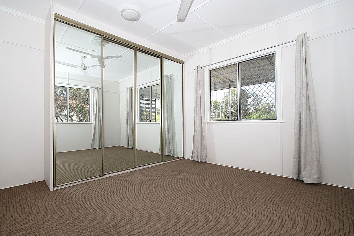 30 Grenadier Circle, Ebbw Vale QLD 4304, Ebbw Vale - Thumbnail 7