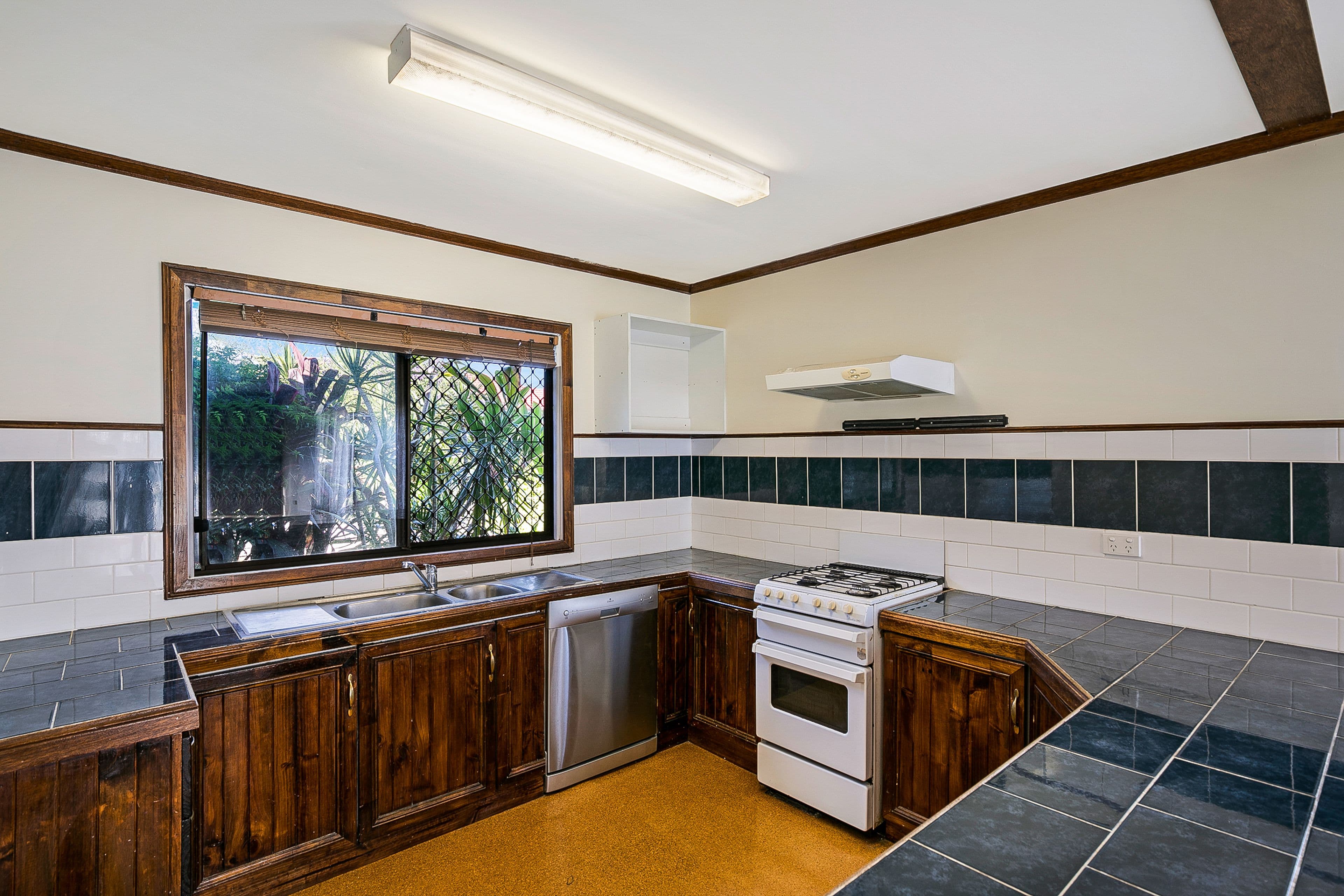 13 Fitzpatrick Street, Wilsonton QLD 4350, Wilsonton - Thumbnail 3