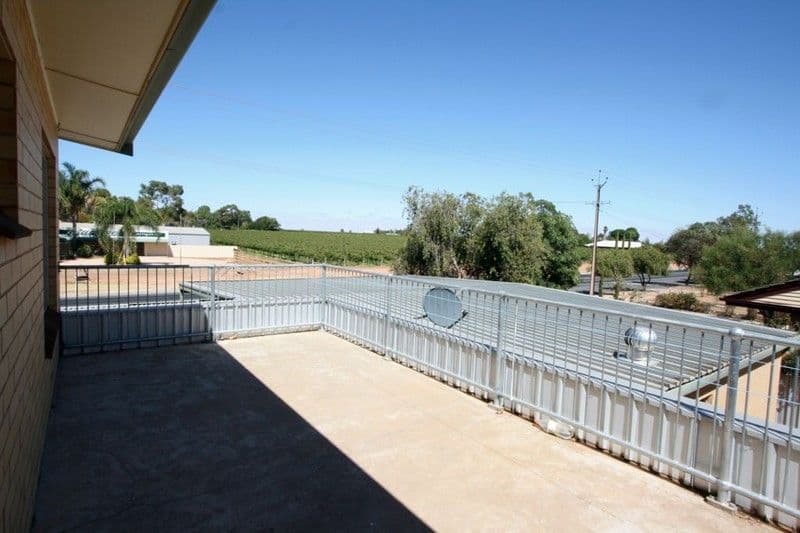 55 Tonkin Avenue, BARMERA SA 5345, Barmera - Thumbnail 5
