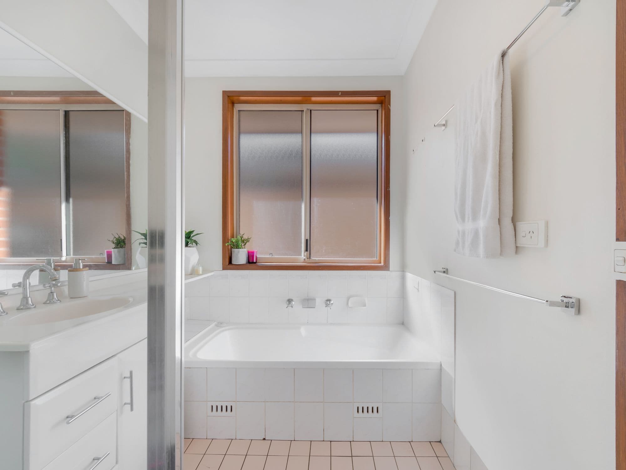 7 Point Cook Road, Altona Meadows - Thumbnail 7