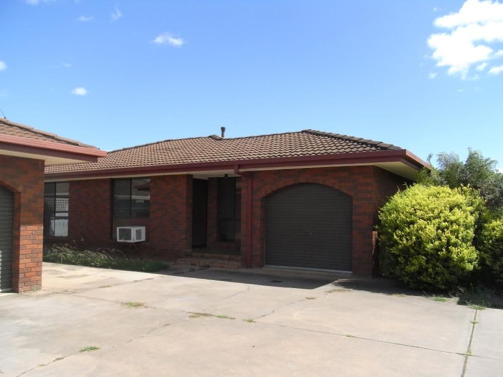 572 Schneider Street, LAVINGTON NSW 2641, Lavington - Image 1