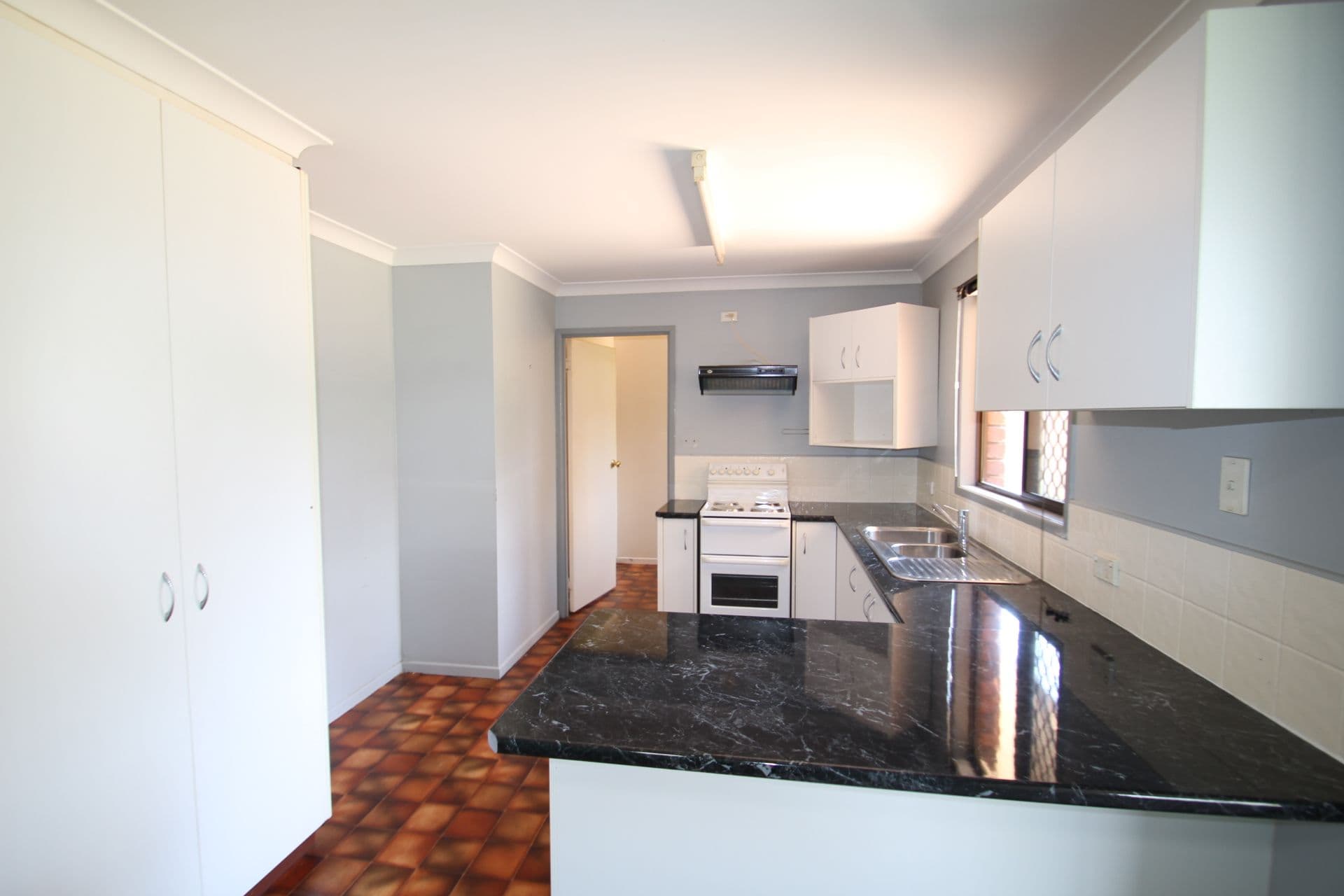 9 Ruby Street, Kingsthorpe QLD 4400, Kingsthorpe - Thumbnail 2