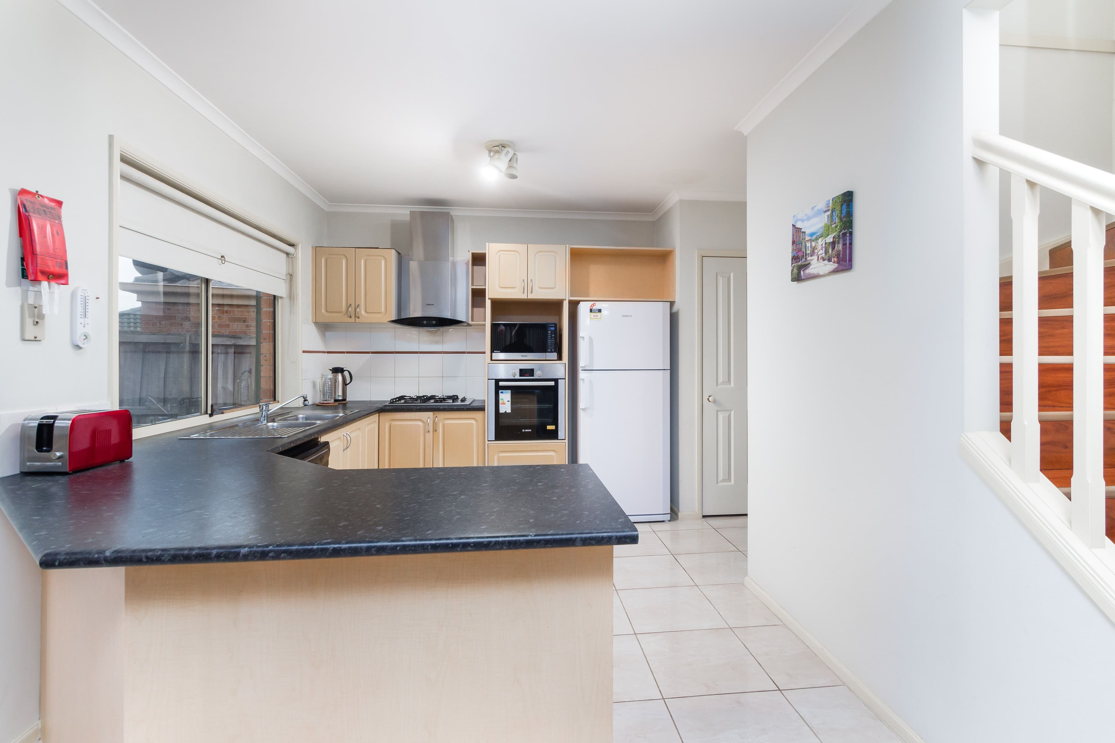 91 Phoenix Avenue, Stanhope Gardens - Thumbnail 4