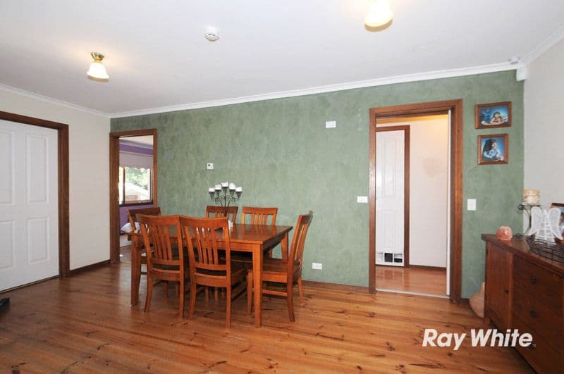 25 Marklin Street, CRANBOURNE VIC 3977, Cranbourne - Thumbnail 2