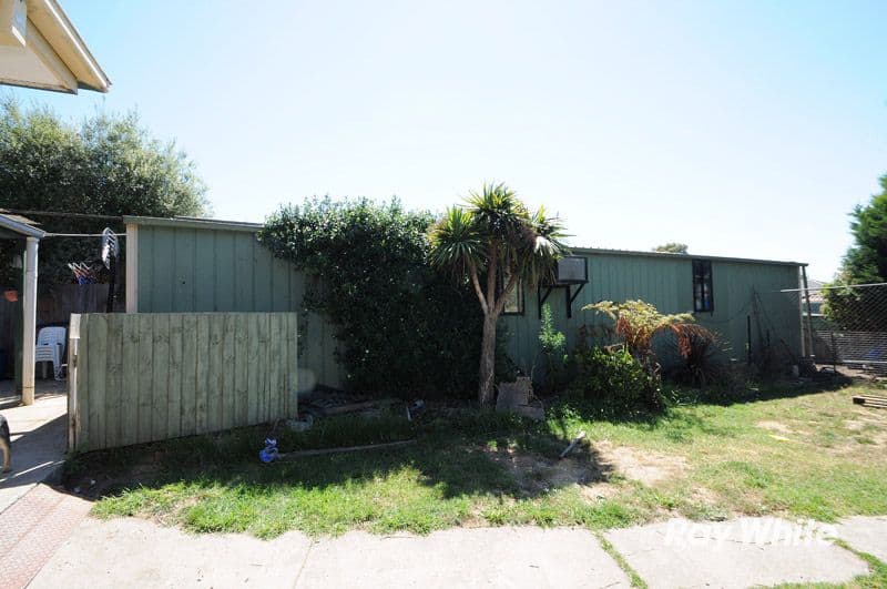25 Marklin Street, CRANBOURNE VIC 3977, Cranbourne - Thumbnail 5