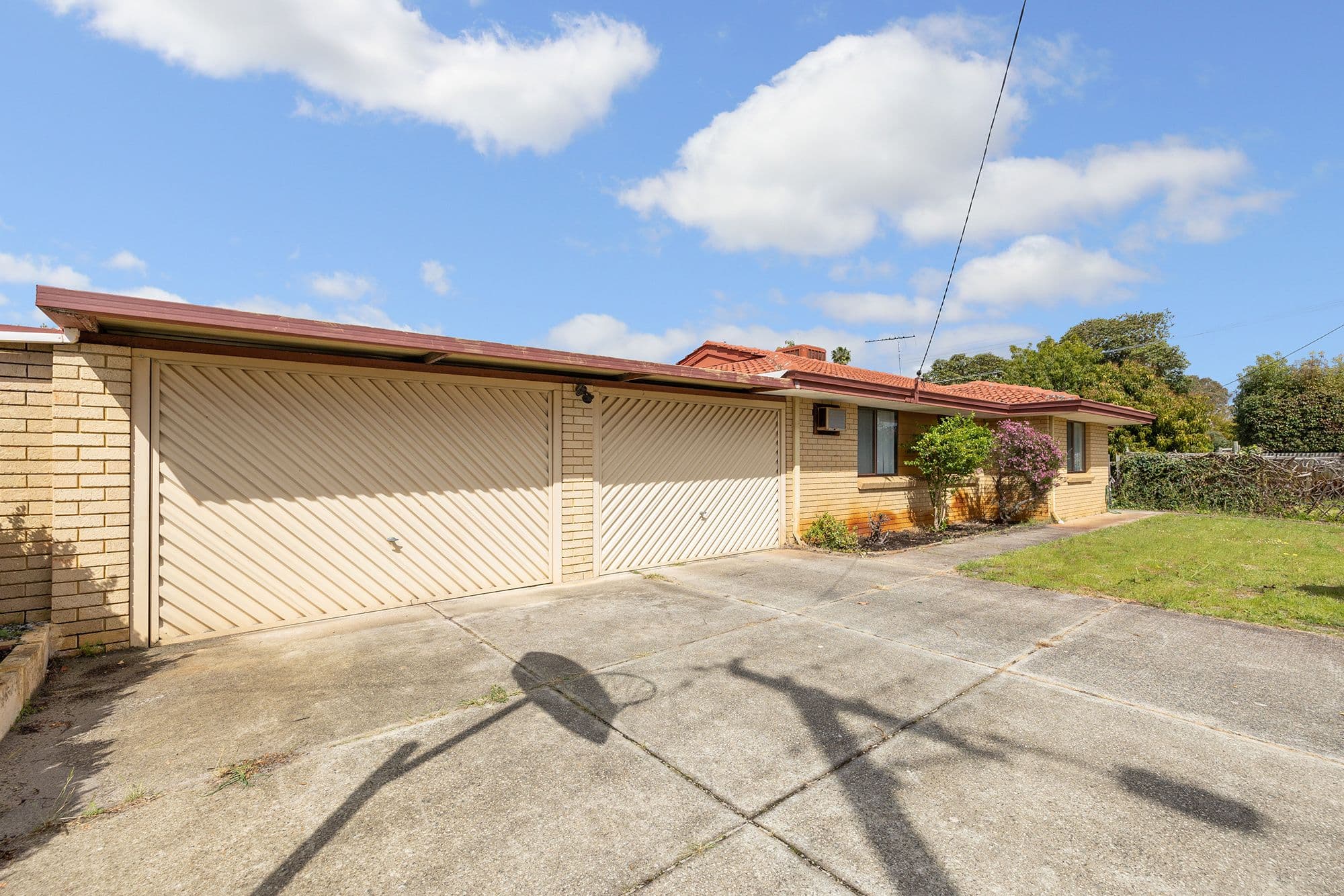2 McDonagh Place, Lockridge WA 6054, Lockridge - Thumbnail 2