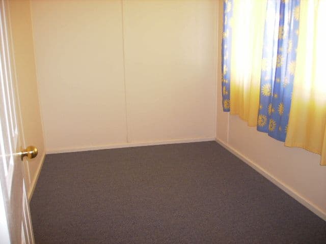 5 Bradley Street, BEACHLANDS WA 6530, Beachlands - Thumbnail 7