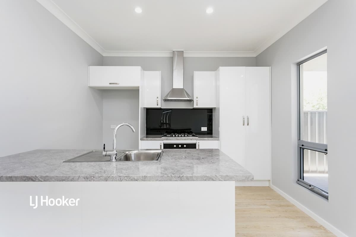 54 Solandra Crescent, Modbury North SA 5092, Modbury North - Thumbnail 3