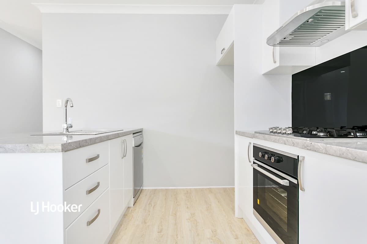 54 Solandra Crescent, Modbury North SA 5092, Modbury North - Thumbnail 4