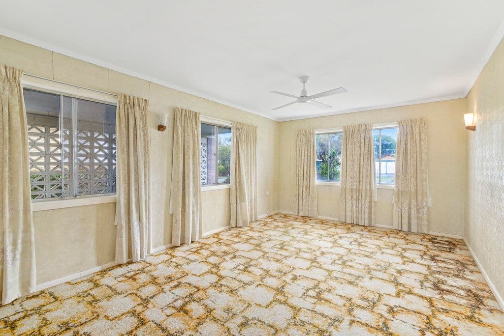 13 Flores Avenue, Palm Beach QLD 4221, Palm Beach - Thumbnail 8