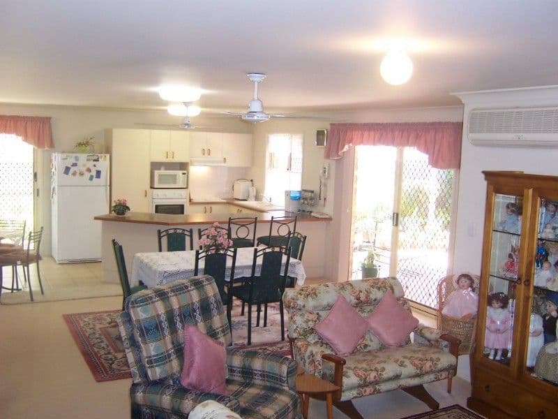 4 Dewick Court, CALAMVALE QLD 4116, Calamvale - Thumbnail 4