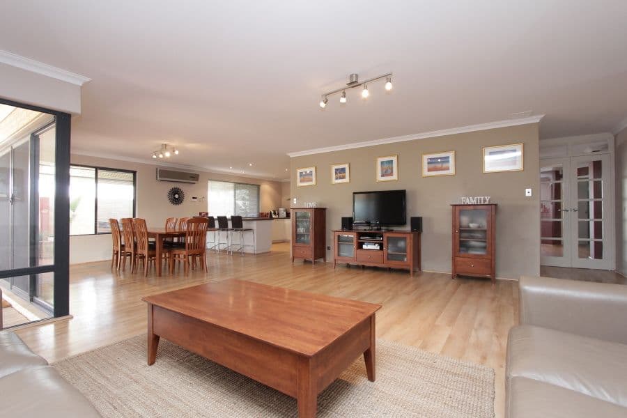 25 Farmaner Parkway, ELLENBROOK WA 6069, Ellenbrook - Thumbnail 7