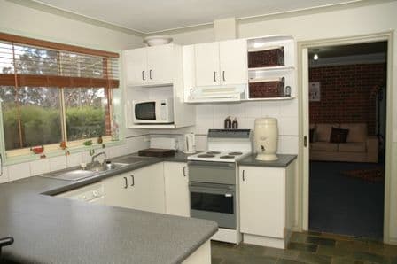 254 Adam Street, COROWA NSW 2646, Corowa - Thumbnail 4
